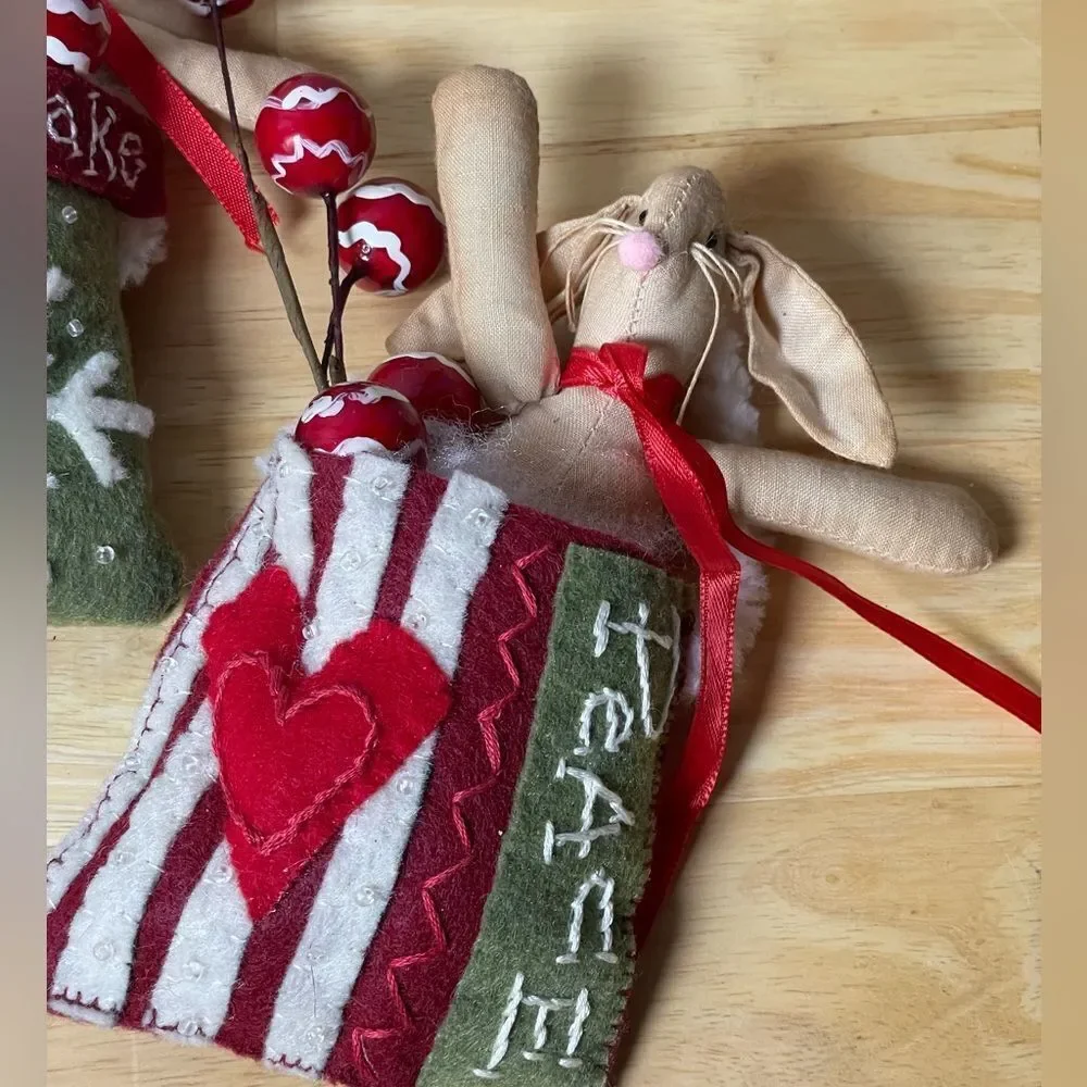 Festive Holiday Ornament Set - Red, Green, White Felt Bags w/Bunnies & Cotton